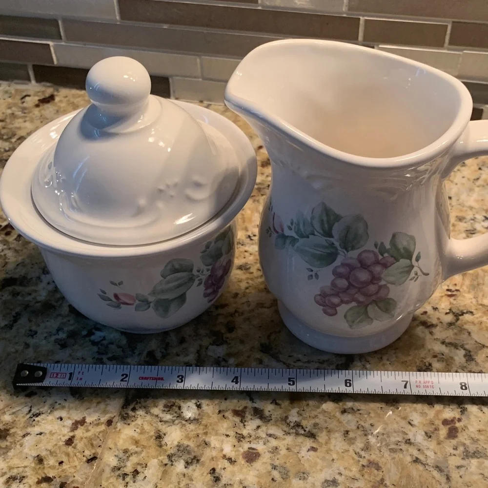 Pfaltzgraff Grapevine Sugar Bowl and Creamer Set
